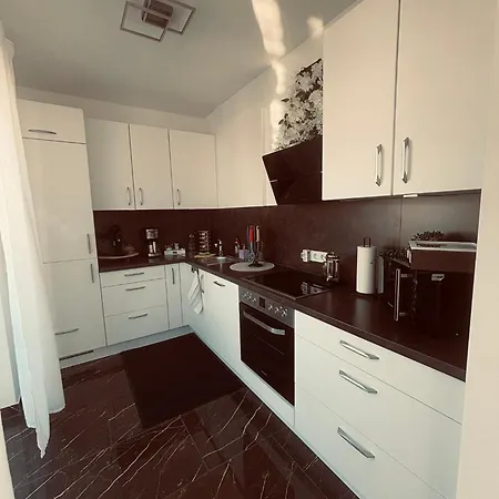 Ferienwohnung-weinstadt *
